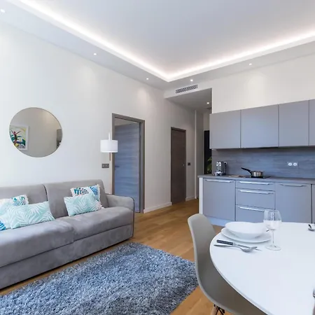 Brand New 1 Bdr Place Du Pin Apartment