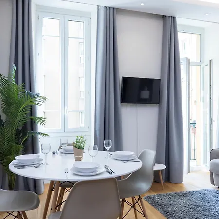 Apartment Brand New 1 Bdr Place Du Pin