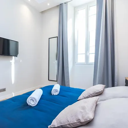 Apartment Brand New 1 Bdr Place Du Pin