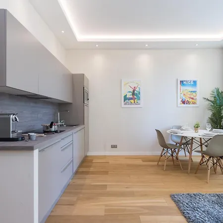 Brand New 1 Bdr Place Du Pin Apartment *