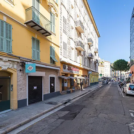 Apartment Brand New 1 Bdr Place Du Pin *